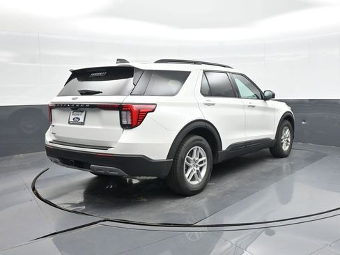 New 2026 Ford Explorer Active w/ Active Comfort Package image 7