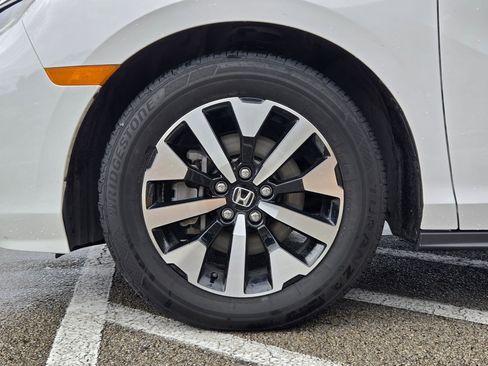 Used 2025 Honda Odyssey EX-L image 29