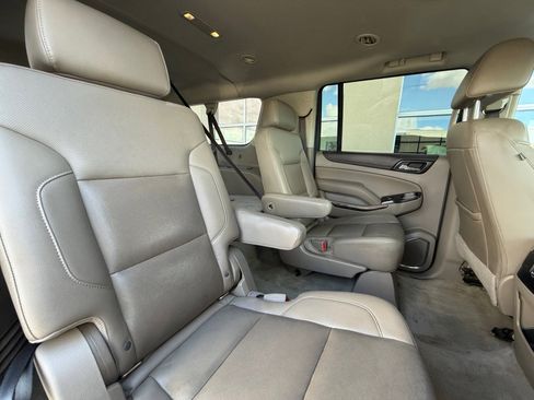 Used 2017 GMC Yukon XL SLT image 18