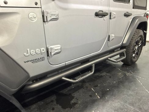 Used 2020 Jeep Wrangler Unlimited Sport S AWD/4WD image 40