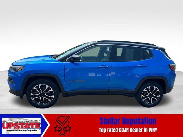 Used 2023 Jeep Compass Limited AWD/4WD image 3