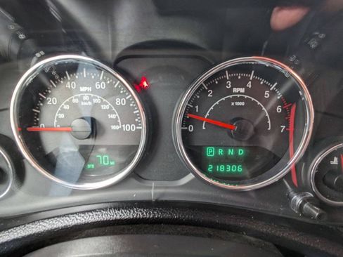 Used 2012 Jeep Wrangler Unlimited Sahara AWD/4WD image 16