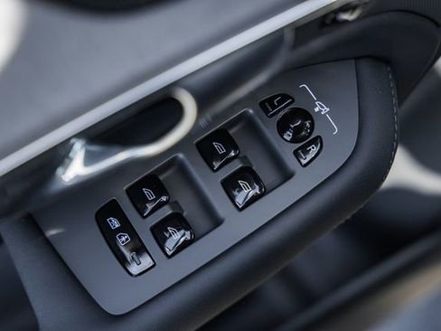 New 2026 Volvo XC90 B6 Ultra AWD/4WD image 40