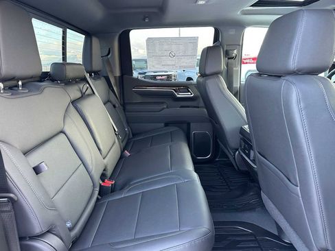 New 2026 GMC Sierra 1500 Elevation w/ Elevation Premium Package image 12