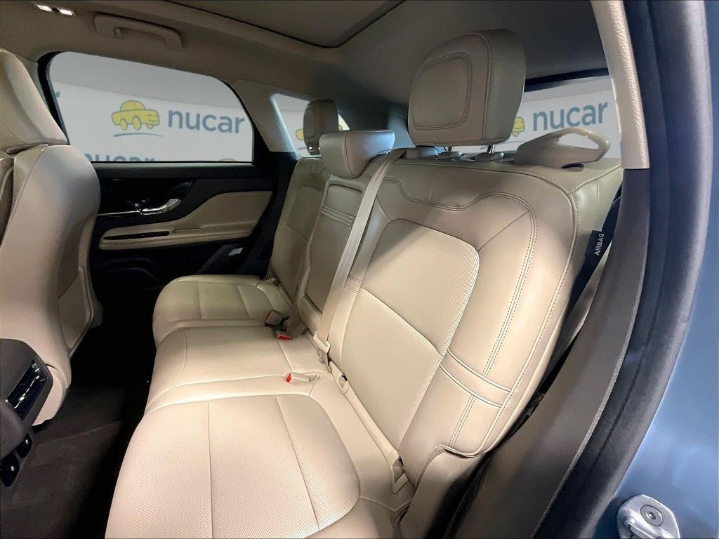 Used 2023 Lincoln Corsair AWD w/ Equipment Group 101A image 15