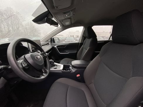 Used 2025 Toyota RAV4 LE image 20