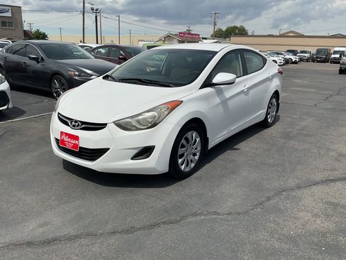 Used 2012 Hyundai Elantra GLS FWD image 2