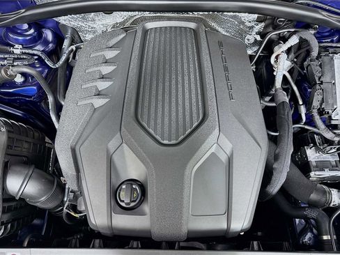 New 2026 Porsche Macan image 32