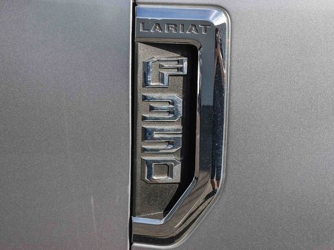 Used 2020 Ford F350 Lariat w/ Lariat Ultimate Package image 9