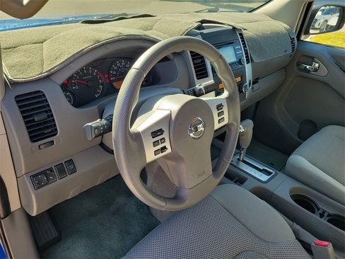 Used 2014 Nissan Frontier SV w/ SV Value Truck Package image 21