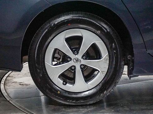 Used 2013 Toyota Prius Three image 7