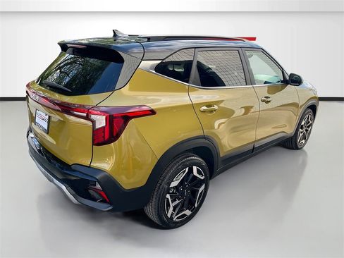 Used 2024 Kia Seltos SX image 7