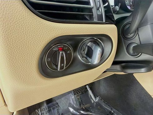 New 2025 Porsche Macan image 11