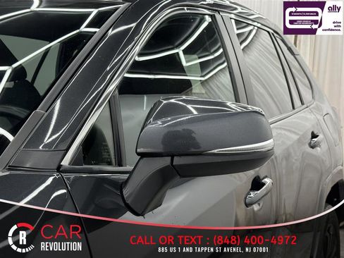 Used 2022 Toyota RAV4 SE w/ Convenience Package AWD/4WD image 50