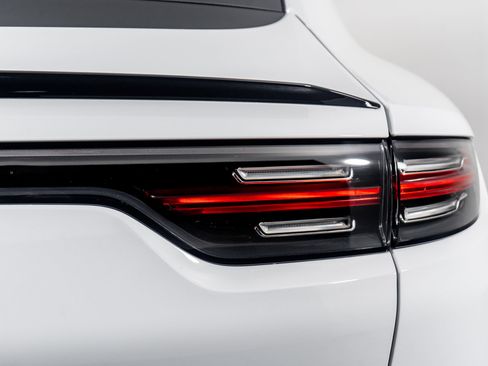 Used 2023 Porsche Cayenne Turbo w/ Premium Package Plus (PI3) image 14