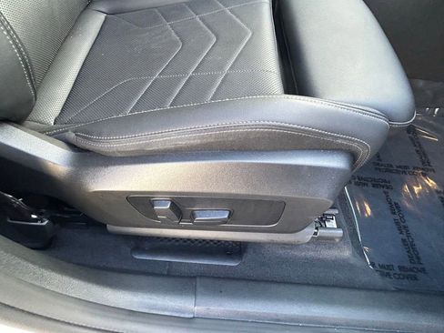 Used 2025 BMW X1 xDrive28i image 32