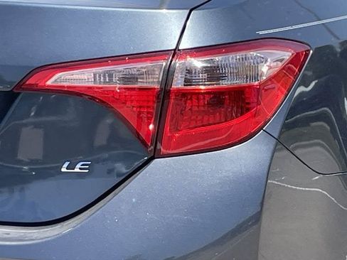 Used 2019 Toyota Corolla LE FWD image 6