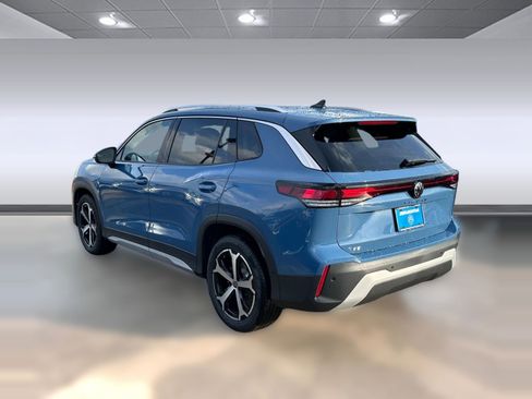 New 2026 Volkswagen Tiguan SE image 3