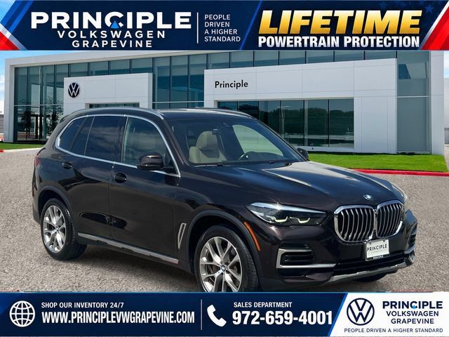 Used 2022 BMW X5 xDrive40i w/ Premium Package AWD/4WD image 2