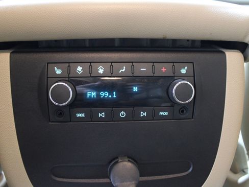 Used 2011 Chevrolet Suburban LTZ image 20