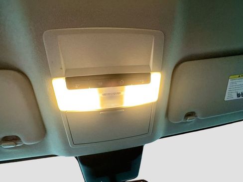 Used 2023 Nissan Sentra SV image 21