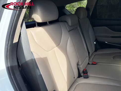Used 2019 Hyundai Santa Fe AWD image 32