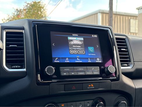 Used 2022 Nissan Frontier SV image 8