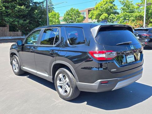 Certified 2023 Honda Pilot EX-L image 16