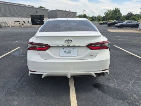 Used 2024 Toyota Camry SE FWD image 7