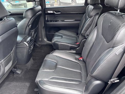 Used 2023 Hyundai Palisade Calligraphy w/ Cargo Package FWD image 13