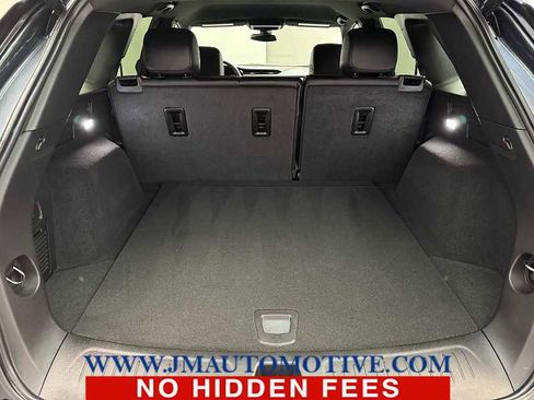 Used 2021 Cadillac XT5 Luxury image 16