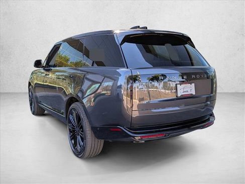 New 2026 Land Rover Range Rover Long Wheelbase SE image 8