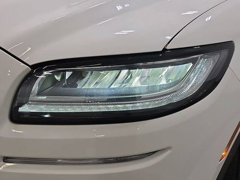 Certified 2022 Lincoln Nautilus FWD image 25