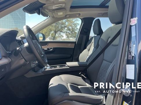 Certified 2025 Volvo XC90 B5 Plus image 27