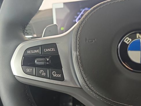 New 2026 BMW X5 xDrive40i w/ M Sport Package AWD/4WD image 17