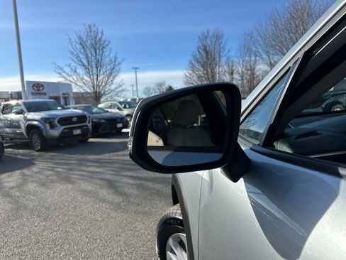 Certified 2024 Toyota Corolla Cross LE w/ Moonroof Package image 16