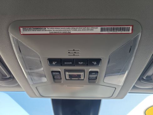 Used 2020 Toyota RAV4 XLE image 39