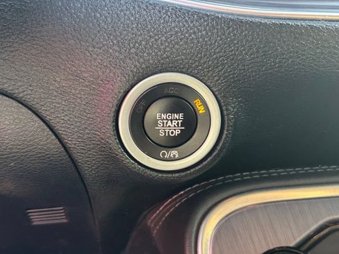 Used 2018 Dodge Challenger R/T RWD image 6
