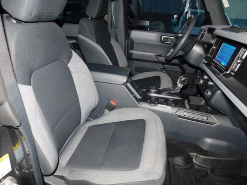 Used 2022 Ford Bronco 4-Door w/ Sasquatch Package image 14