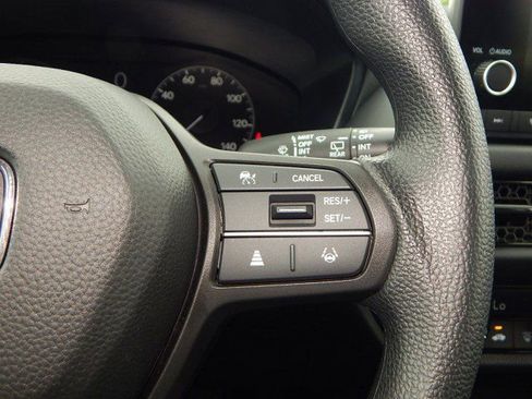 Used 2024 Honda HR-V LX image 25