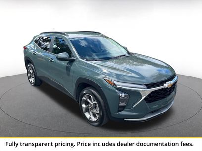 Used 2025 Chevrolet Trax LT