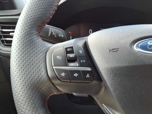 Certified 2024 Ford Escape ST-Line w/ Tech Pack #1 AWD/4WD image 14