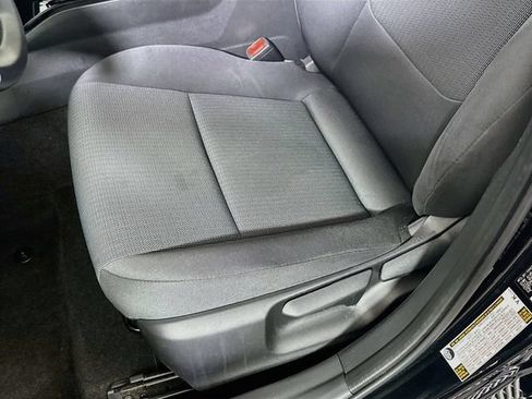 Certified 2024 Toyota Prius LE FWD image 21