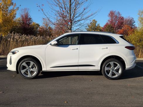 New 2025 Audi Q5 Premium Plus image 30