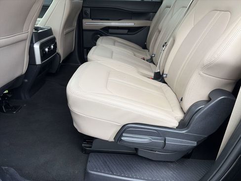 Used 2024 Ford Expedition Max Limited image 20