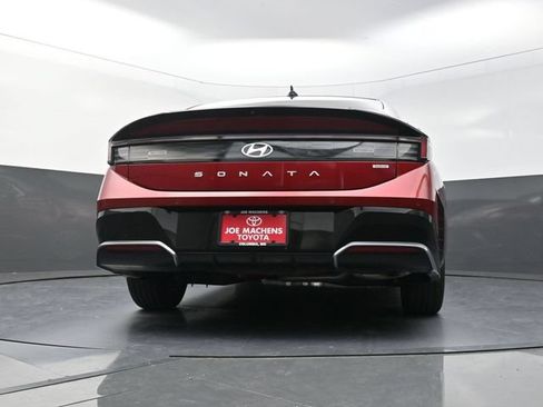Used 2025 Hyundai Sonata Limited FWD image 36