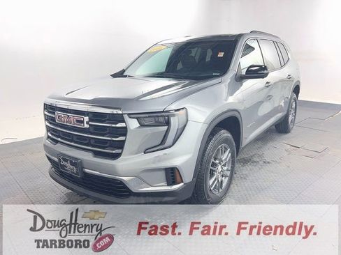 Used 2025 GMC Acadia Elevation FWD image 1