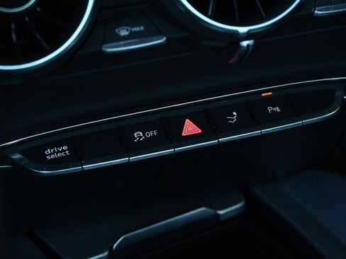 Used 2017 Audi TT 2.0T image 18