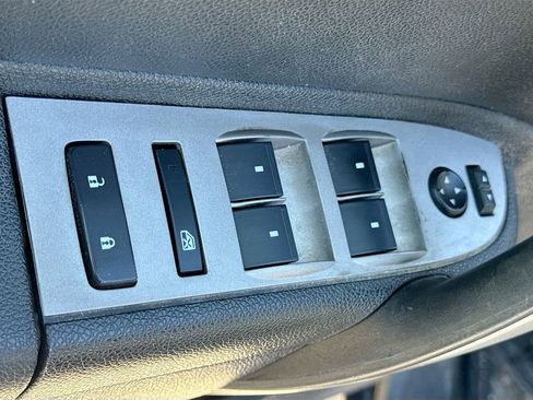 Used 2010 GMC Sierra 1500 SLE w/ Regional Value Package image 16