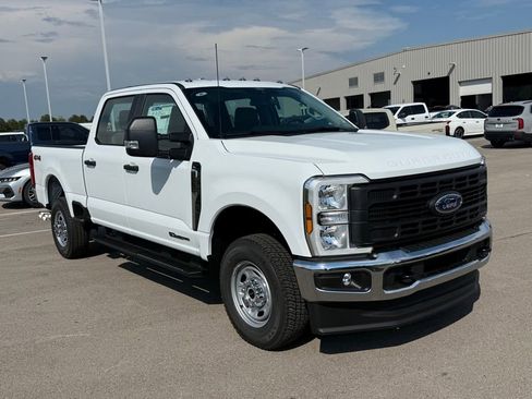 New 2026 Ford F350 XL w/ XL Chrome Package image 2